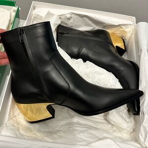 Bottega Veneta Black Booties